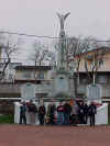 war monument 2.jpg (45804 bytes)